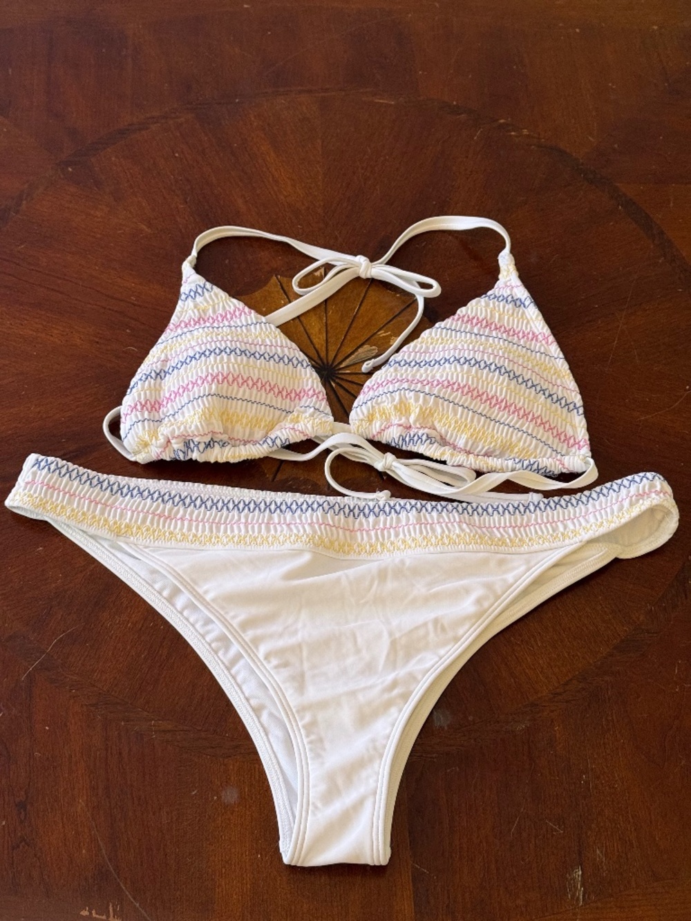 NWOT Hollister Cheeky Smocked Bikini, White, L/XL